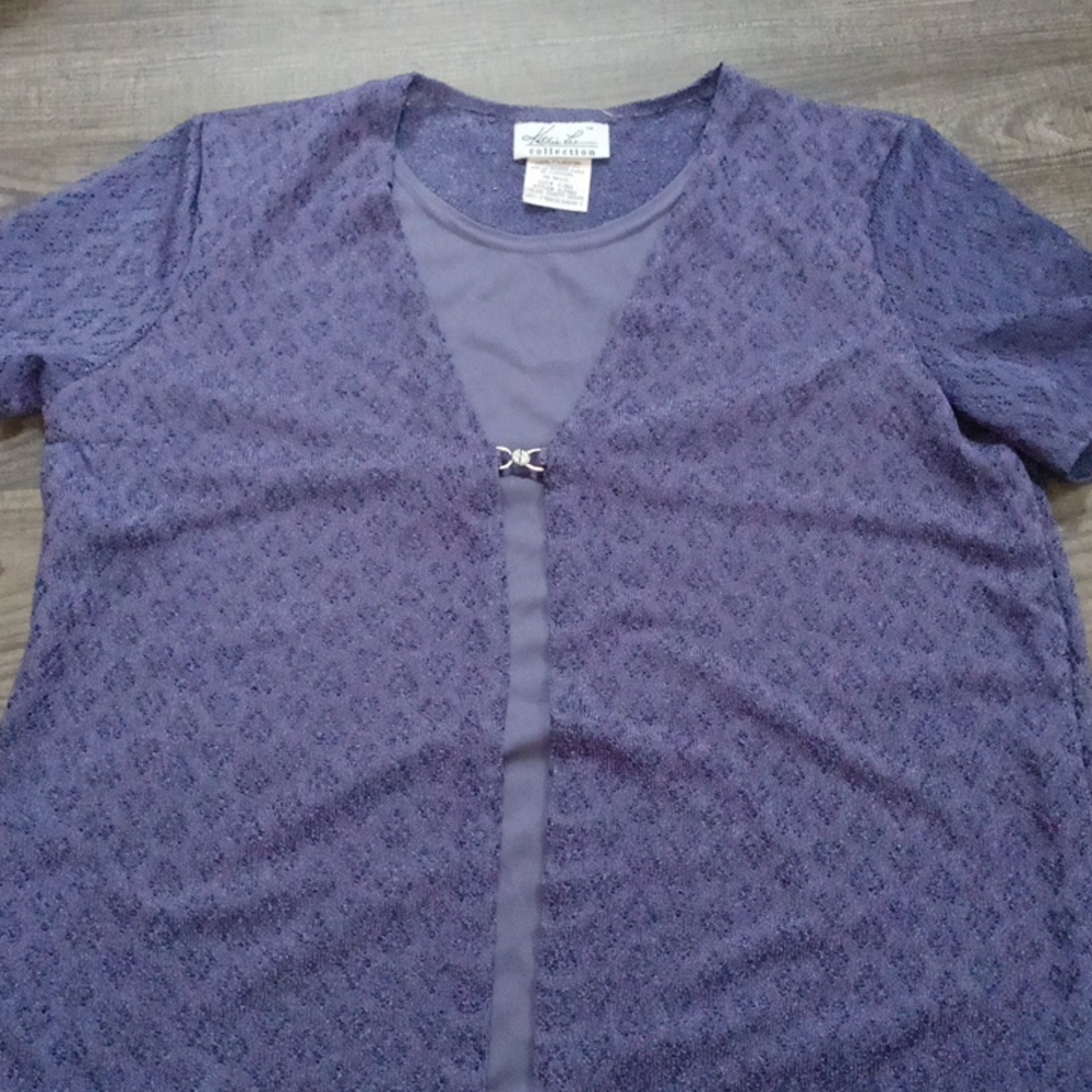 One piece lavender blousethat looks like a two piece